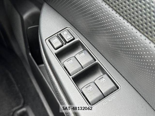 Subaru OUTBACK 2012-11 8413213-24