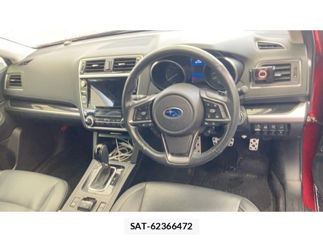 Subaru OUTBACK 2018-08 8525471-18