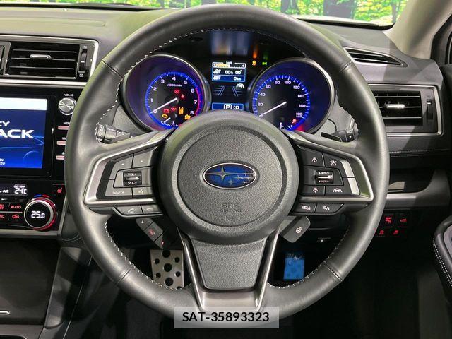 Subaru OUTBACK 2018-02 8525462-11