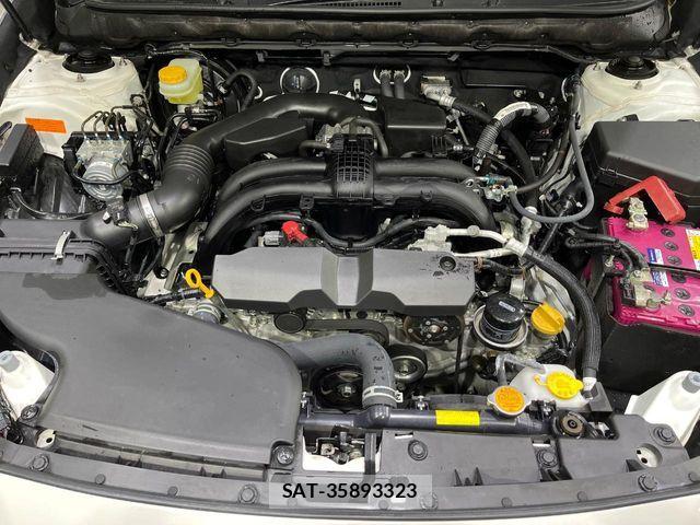 Subaru OUTBACK 2018-02 8525462-18