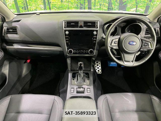 Subaru OUTBACK 2018-02 8525462-1