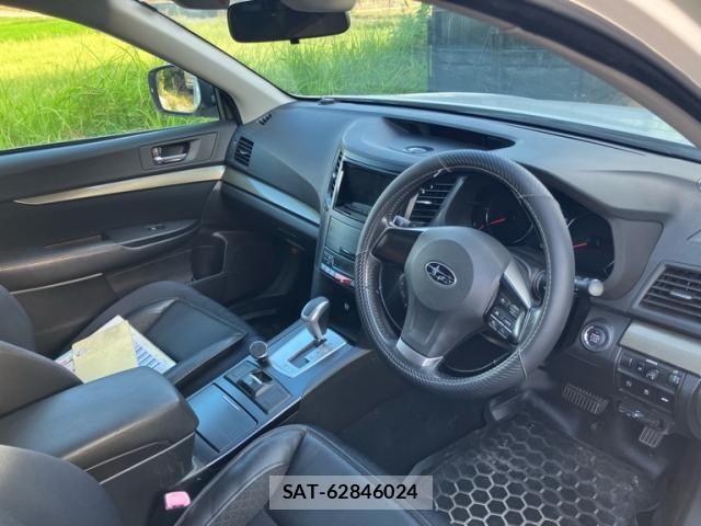 Subaru OUTBACK 2012-05 8525472-11