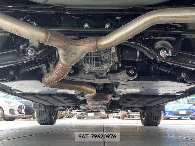 Subaru OUTBACK 2021-12 8562367-19