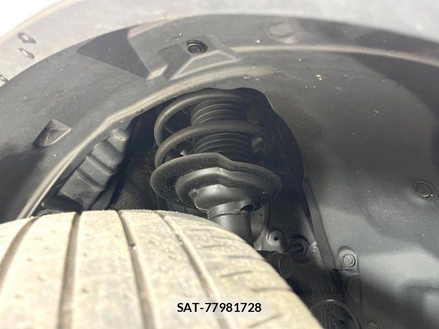 Subaru OUTBACK 2021-12 8562366-19