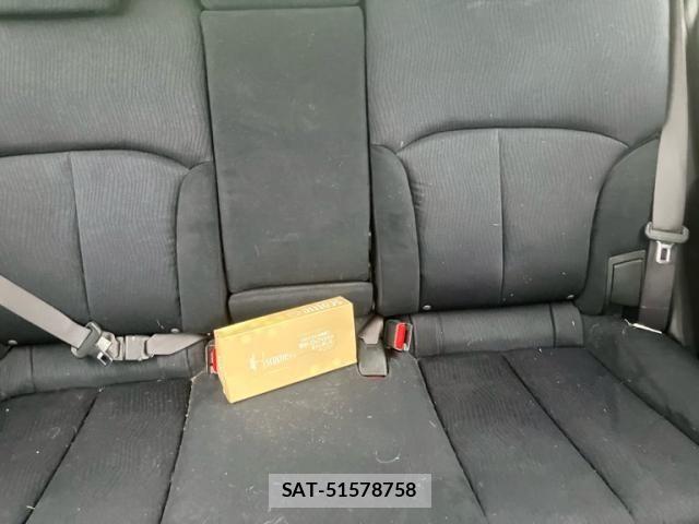 Subaru OUTBACK 2011-09 8627427-18
