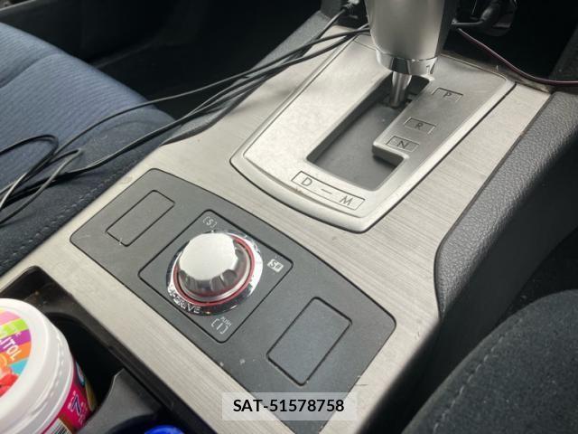 Subaru OUTBACK 2011-09 8627427-23