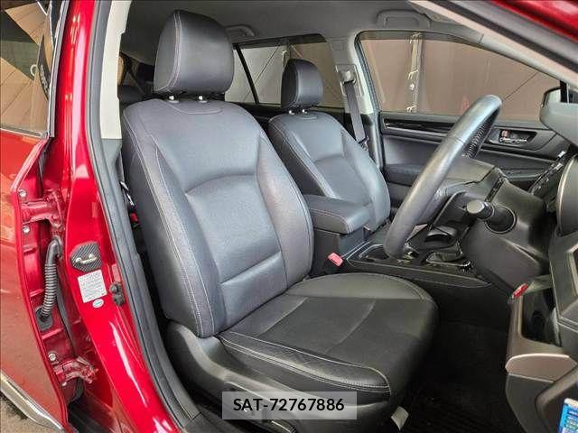 Subaru OUTBACK 2017-11 8627419-10