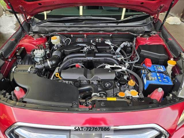 Subaru OUTBACK 2017-11 8627419-13