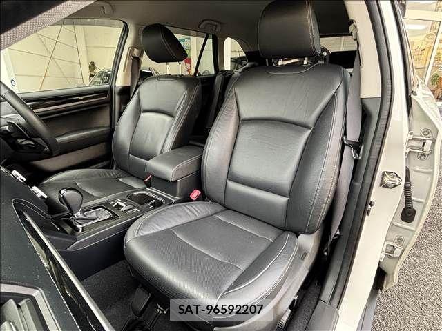 Subaru OUTBACK 2019-05 8627416-15