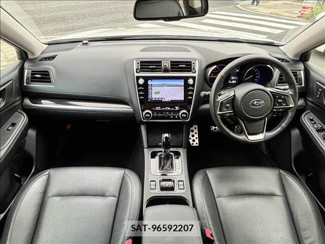 Subaru OUTBACK 2019-05 8627416-1