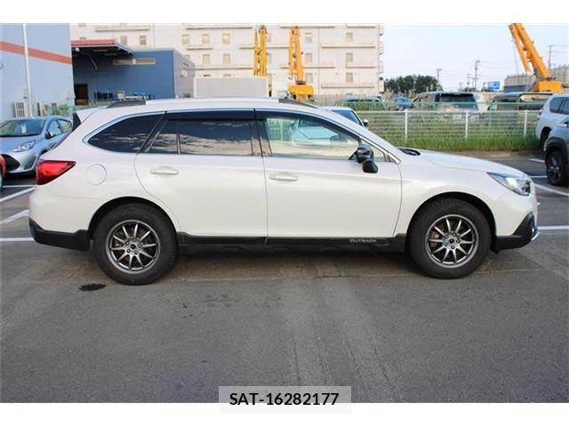 Subaru OUTBACK 2018-11 8627418-9