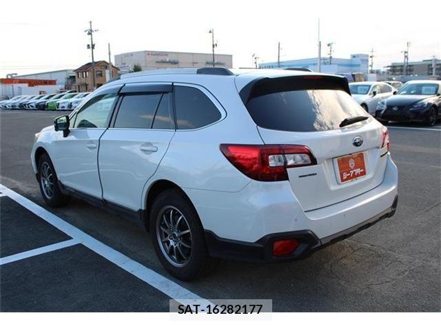 Subaru OUTBACK 2018-11 8627418-12