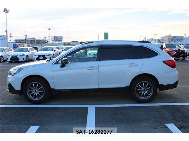 Subaru OUTBACK 2018-11 8627418-13
