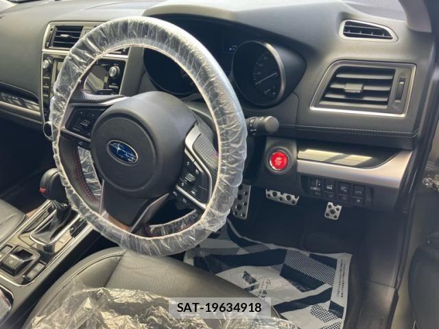 Subaru OUTBACK 2018-03 8627425-16