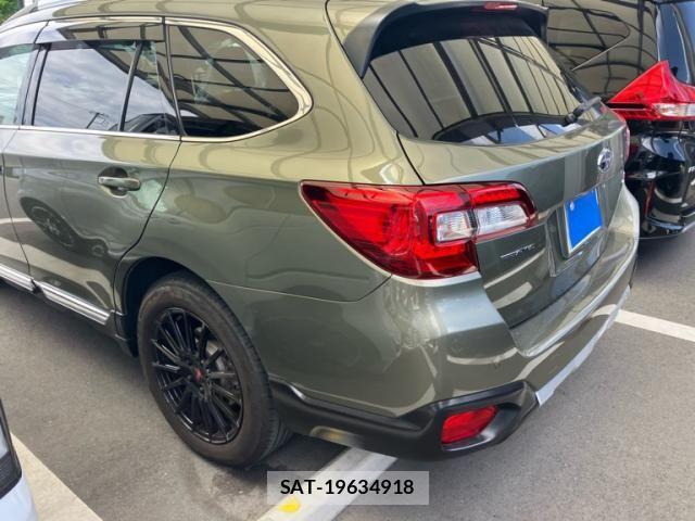 Subaru OUTBACK 2018-03 8627425-5