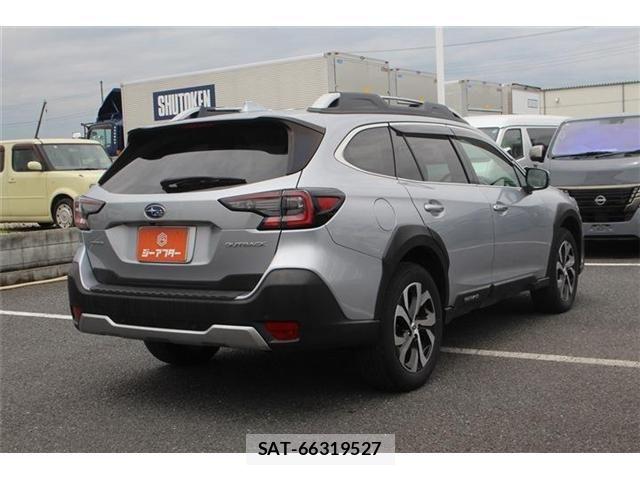Subaru OUTBACK 2021-12 8627415-13