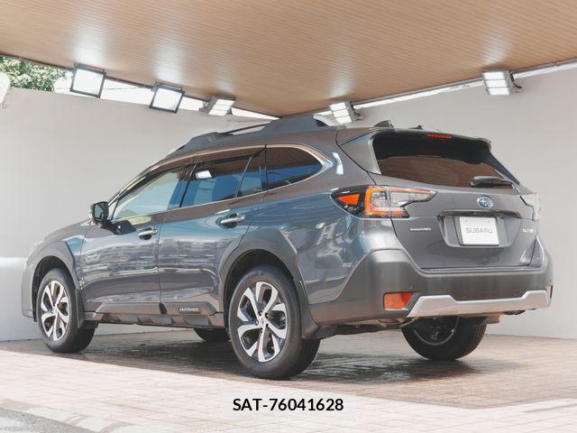 Subaru OUTBACK 2023-08 8659837-18