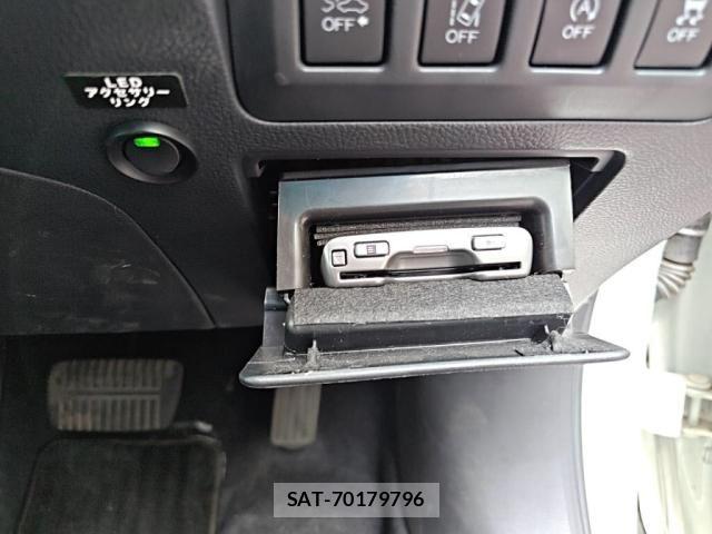 Subaru OUTBACK 2016-05 8659839-18