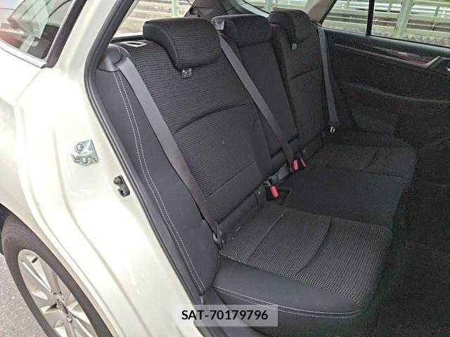 Subaru OUTBACK 2016-05 8659839-24