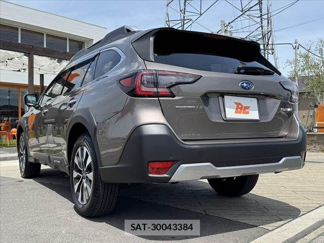 Subaru OUTBACK 2024-04 8659836-12