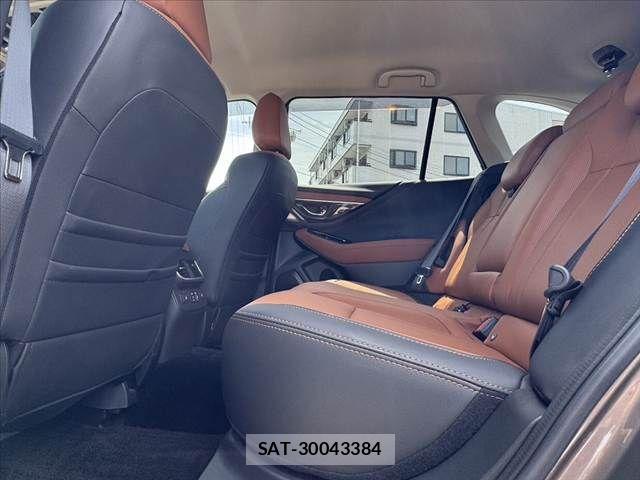 Subaru OUTBACK 2024-04 8659836-18