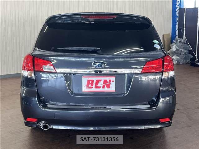 Subaru OUTBACK 2014-07 8659840-5