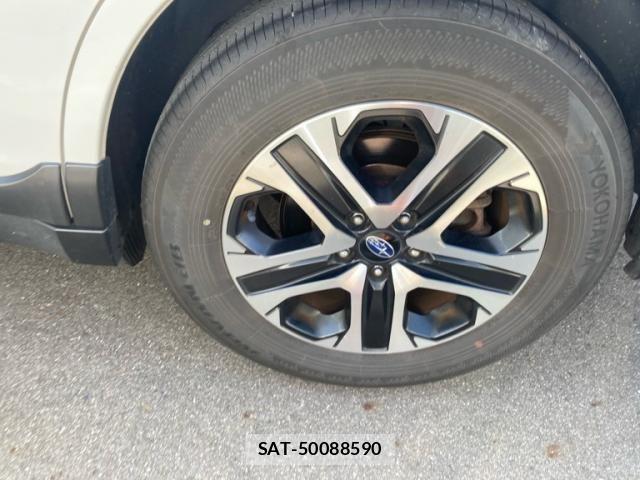 Subaru OUTBACK 2018-10 8743289-11