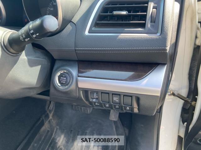 Subaru OUTBACK 2018-10 8743289-18