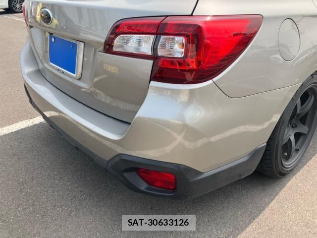 Subaru OUTBACK 2016-10 8743291-12
