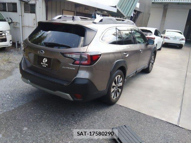 Subaru OUTBACK 2024-08 8743279-2