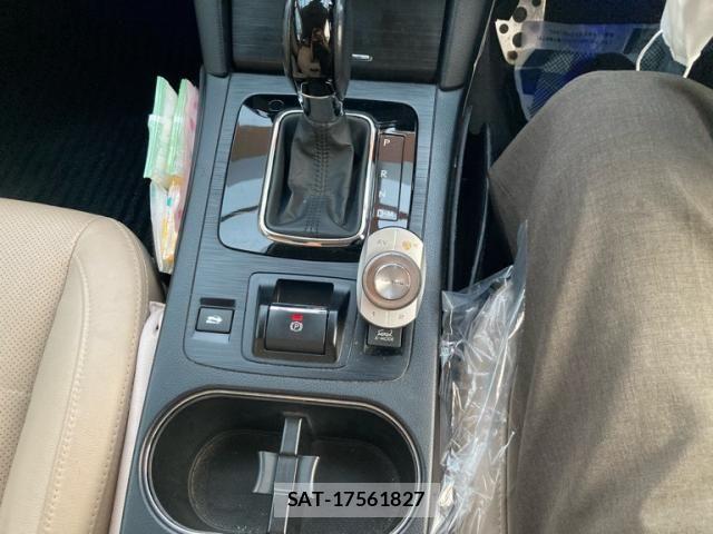 Subaru OUTBACK 2016-02 8743293-29