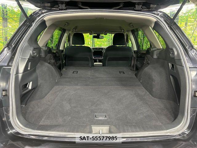 Subaru OUTBACK 2018-02 8780811-2