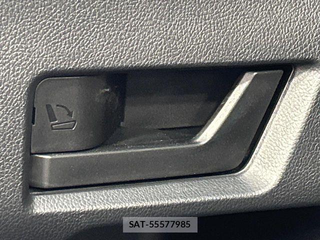 Subaru OUTBACK 2018-02 8780811-6
