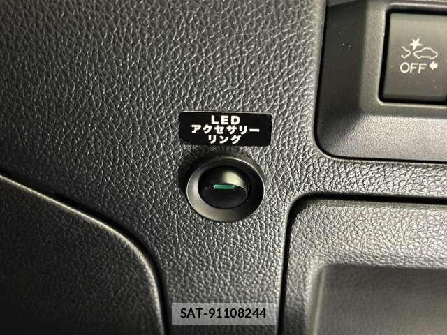 Subaru OUTBACK 2015-10 8796423-14