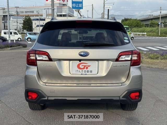 Subaru OUTBACK 2015-02 8796425-3