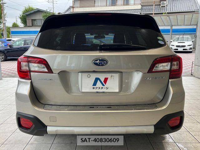 Subaru OUTBACK 2017-08 8829871-16