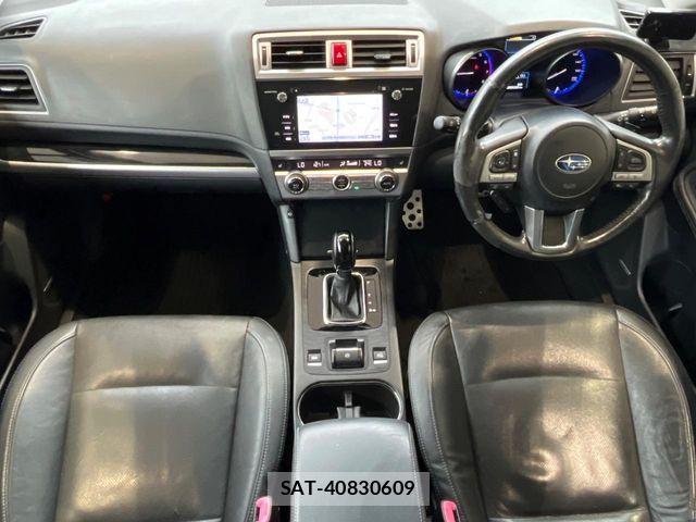 Subaru OUTBACK 2017-08 8829871-1