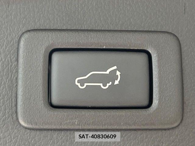 Subaru OUTBACK 2017-08 8829871-8