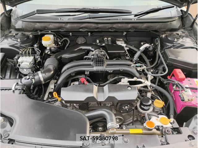 Subaru OUTBACK 2018-03 8849541-17