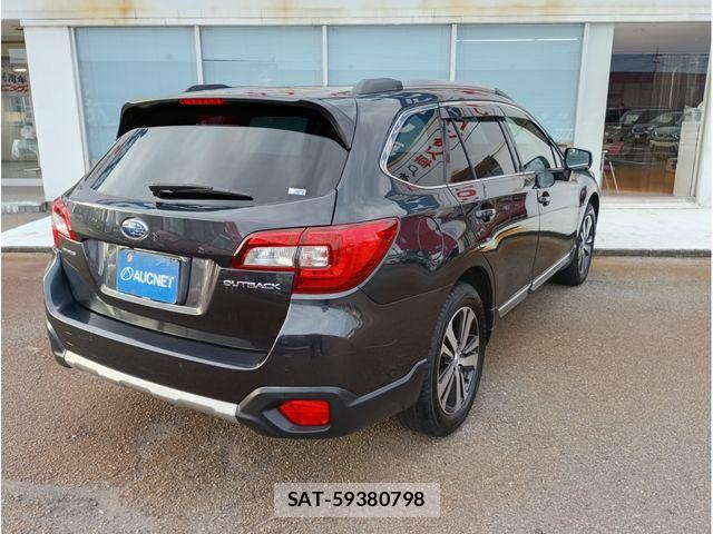 Subaru OUTBACK 2018-03 8849541-2