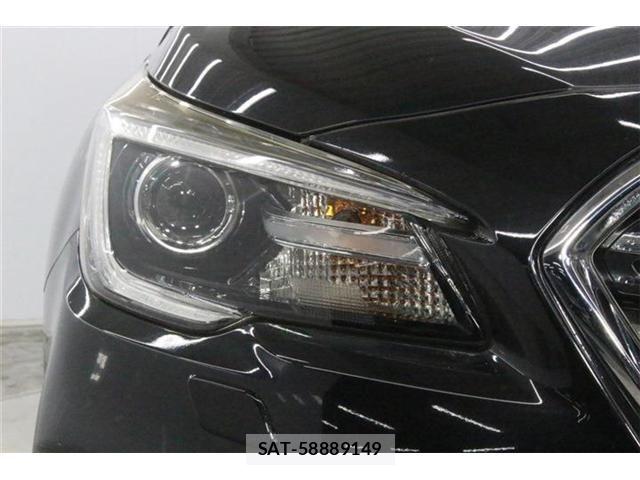 Subaru OUTBACK 2017-12 8849542-11