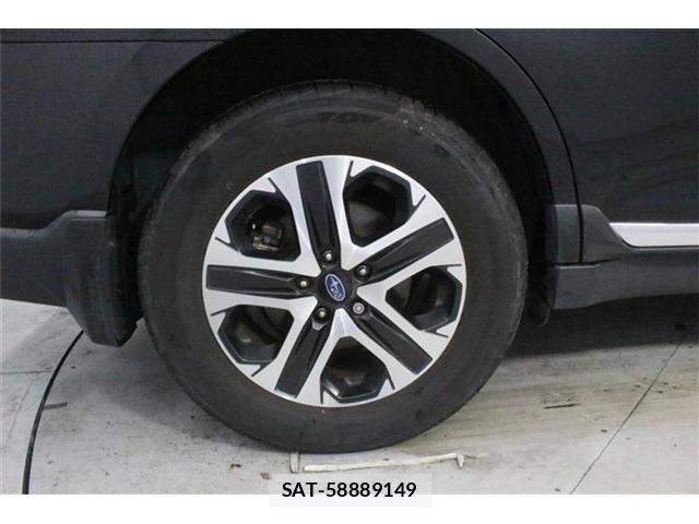 Subaru OUTBACK 2017-12 8849542-25