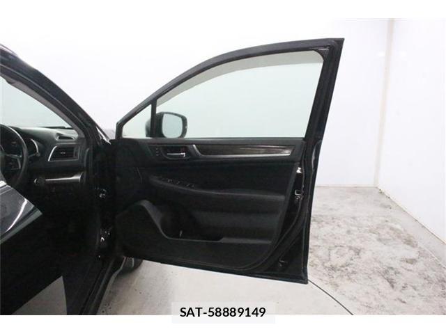 Subaru OUTBACK 2017-12 8849542-29