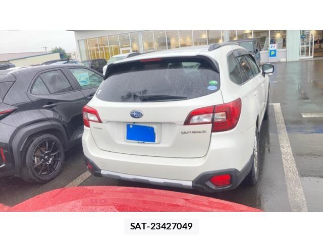 Subaru OUTBACK 2015-03 8849545-10