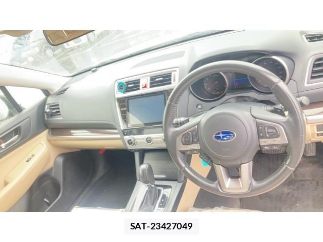 Subaru OUTBACK 2015-03 8849545-17