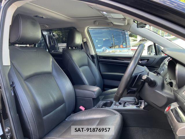 Subaru OUTBACK 2017-01 8849539-4