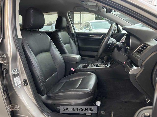 Subaru OUTBACK 2015-12 8849543-17