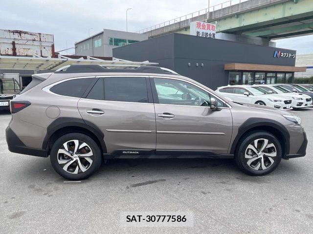 Subaru OUTBACK 2022-03 8871318-19
