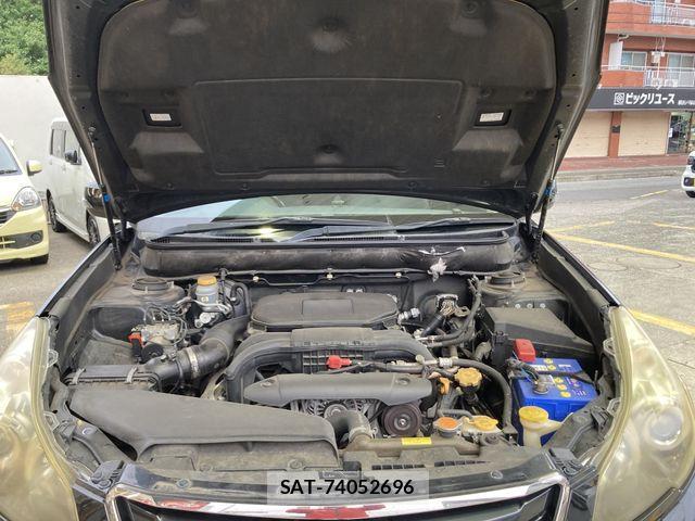 Subaru OUTBACK 2011-09 8880430-12