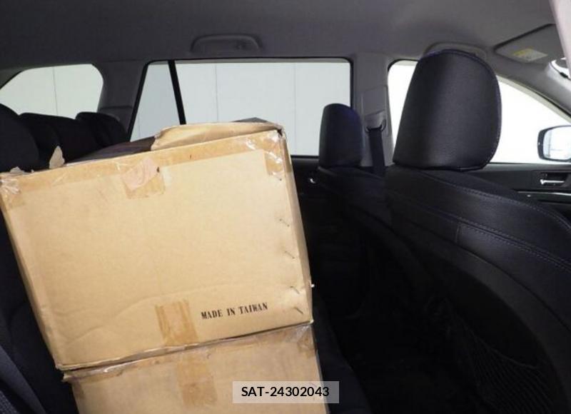 Subaru LEGACY TOURING WAGON 2013-02 4082083-5